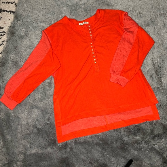 BACK AT IT HENLEY NWOT - Picture 5 of 13